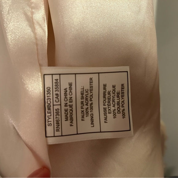 BB Dakota Faux Fur Vest in Cream - Picture 4 of 9